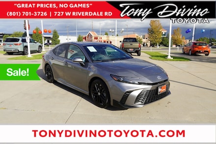 2025 Toyota Camry SE Sedan