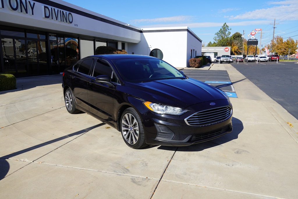 Used 2019 Ford Fusion SE Sedan