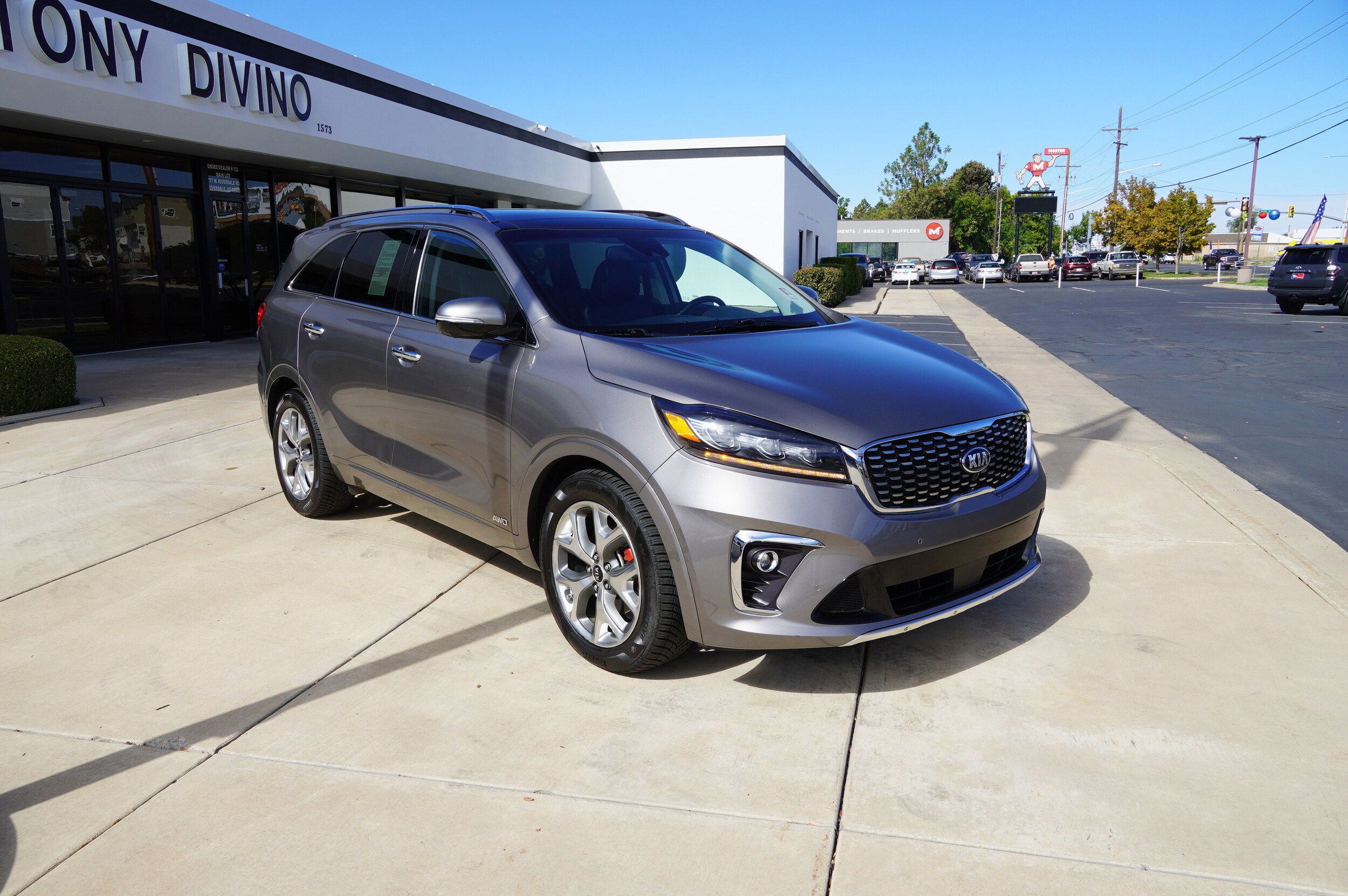 2019 Kia Sorento SX photo 2