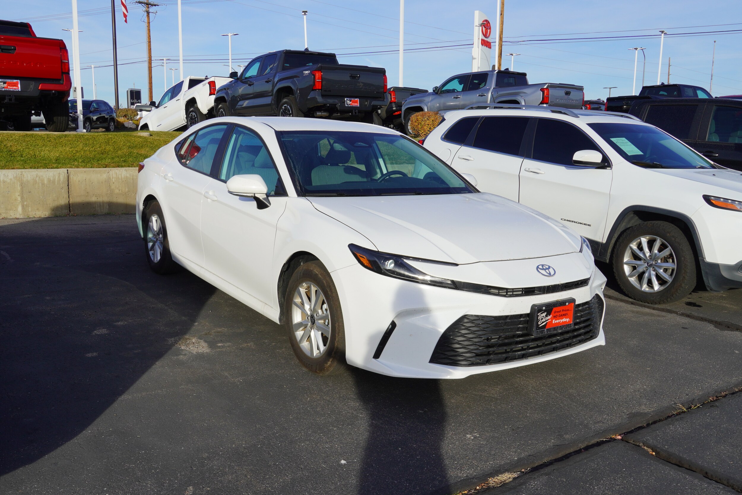 2025 Toyota Camry LE photo 2