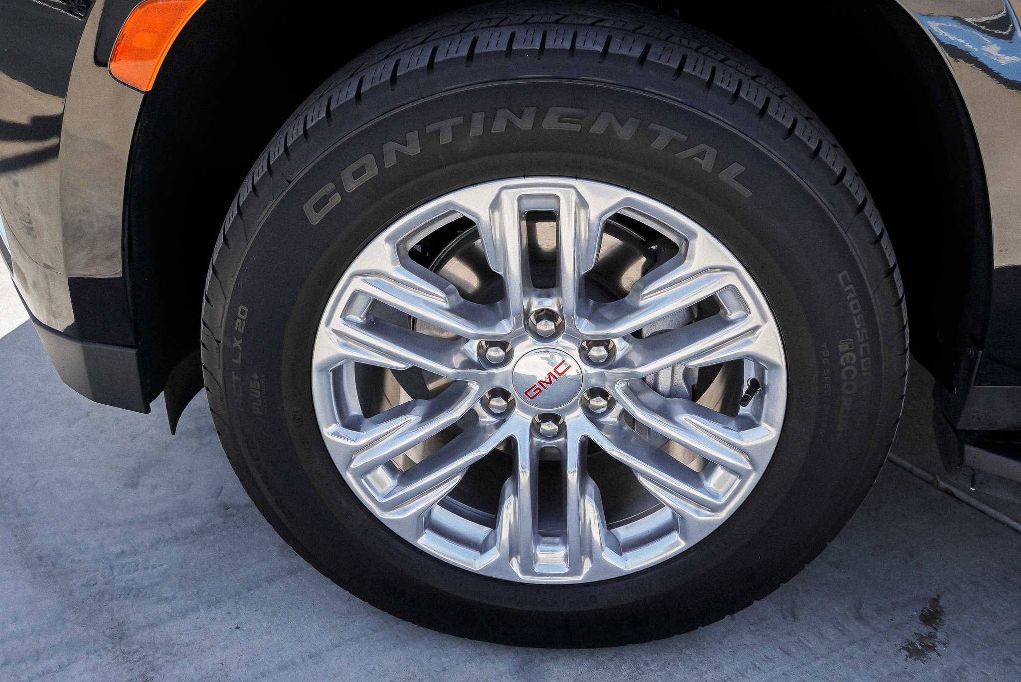 2024 GMC Yukon XL SLT - Photo 12