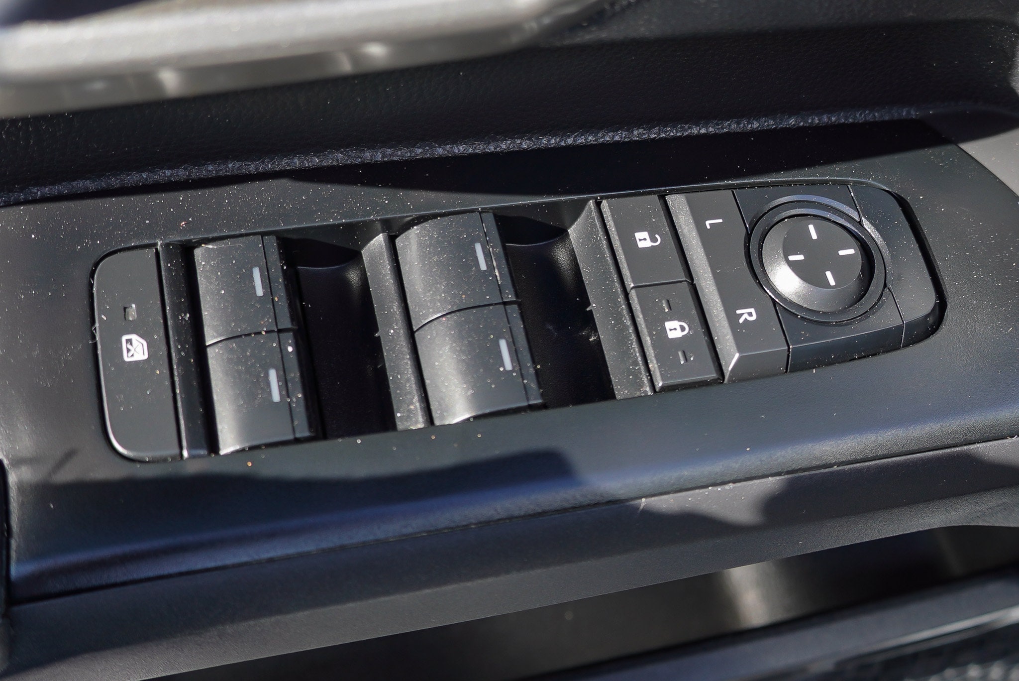 2025 Toyota Tacoma TRD Off Road - Photo 19