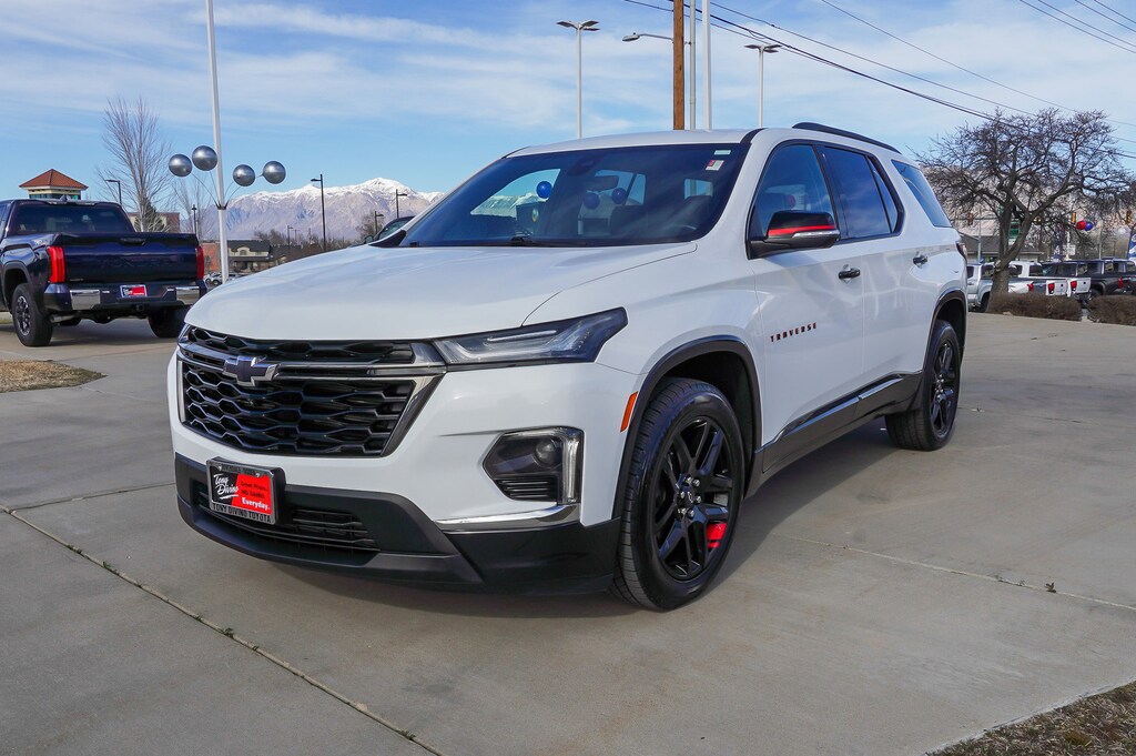 Used 2022 Chevrolet Traverse Premier SUV