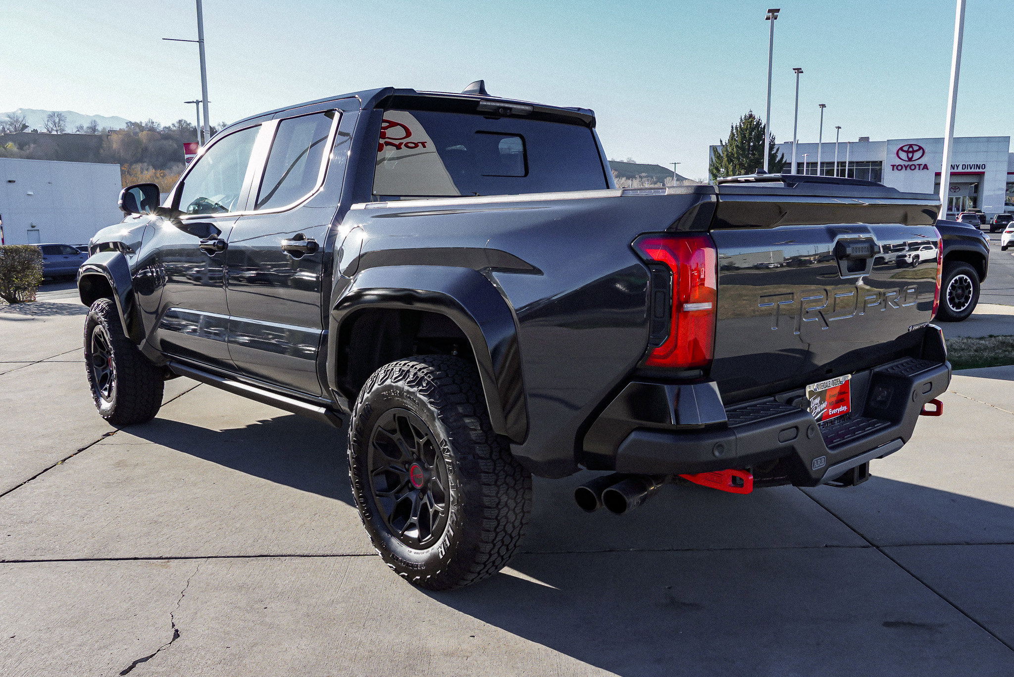 2025 Toyota Tacoma TRD Pro - Photo 6