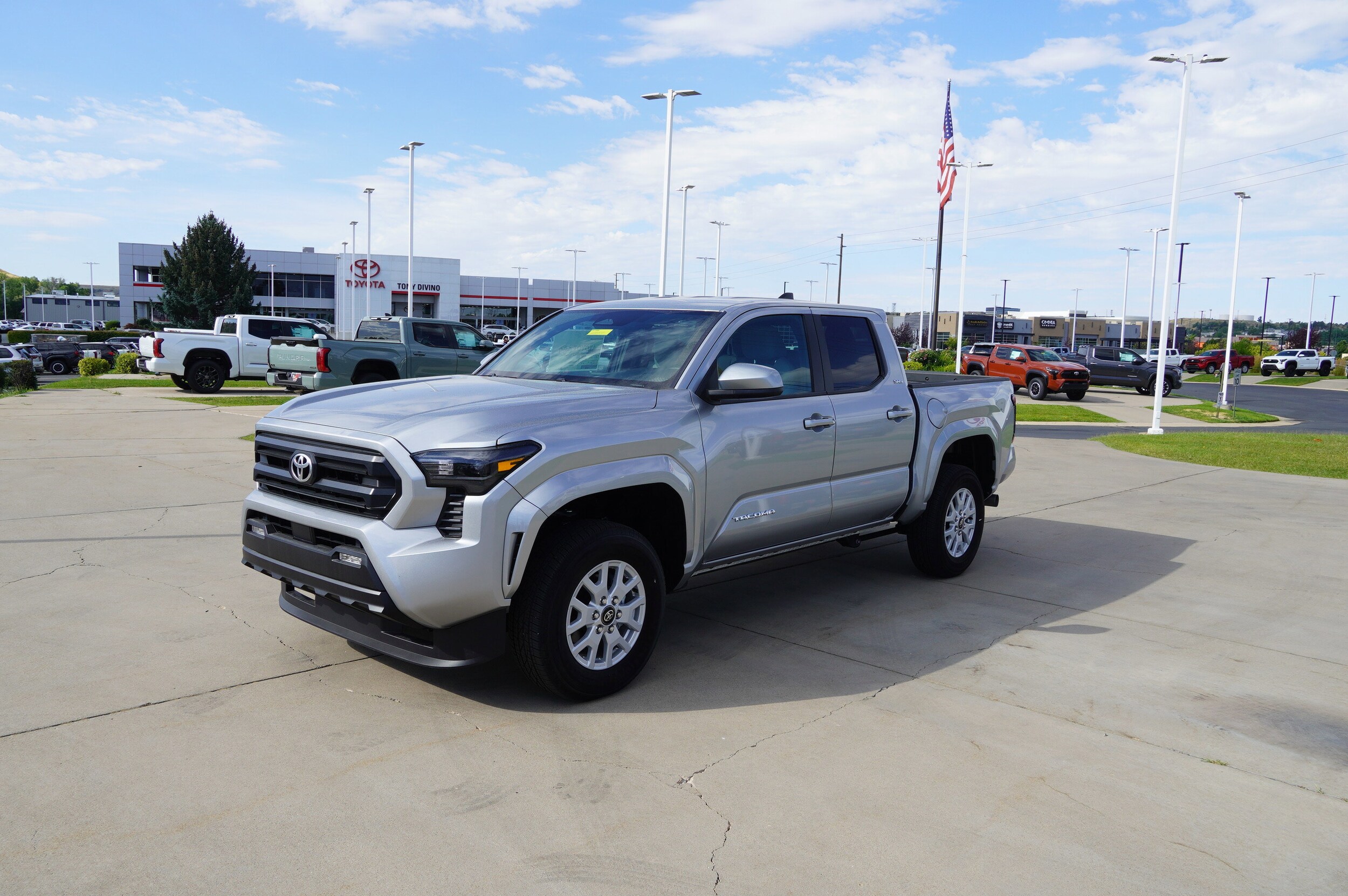 2025 Toyota Tacoma SR5 photo 4