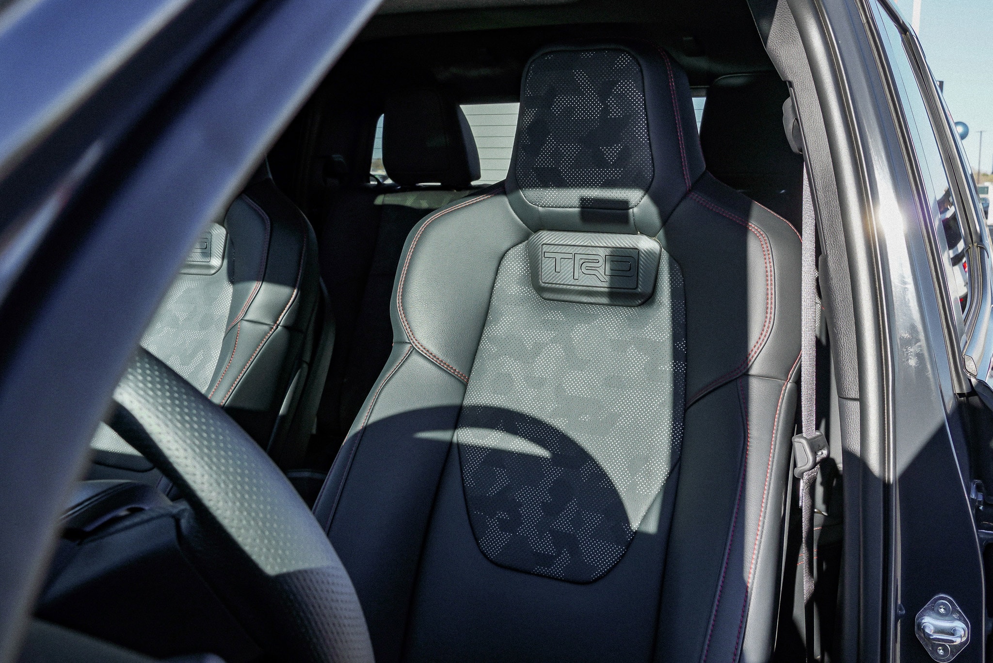 2025 Toyota Tacoma TRD Pro - Photo 16