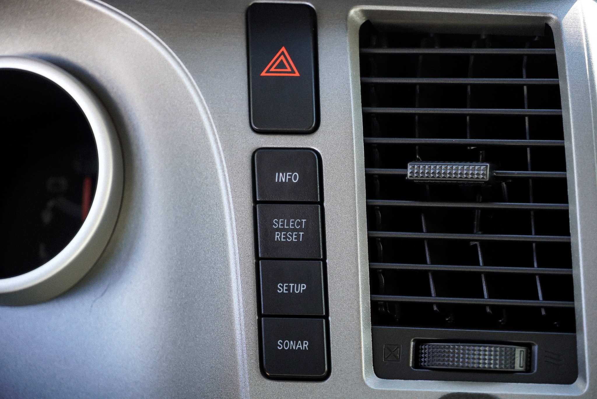 2016 Toyota Sequoia SR5 - Photo 40