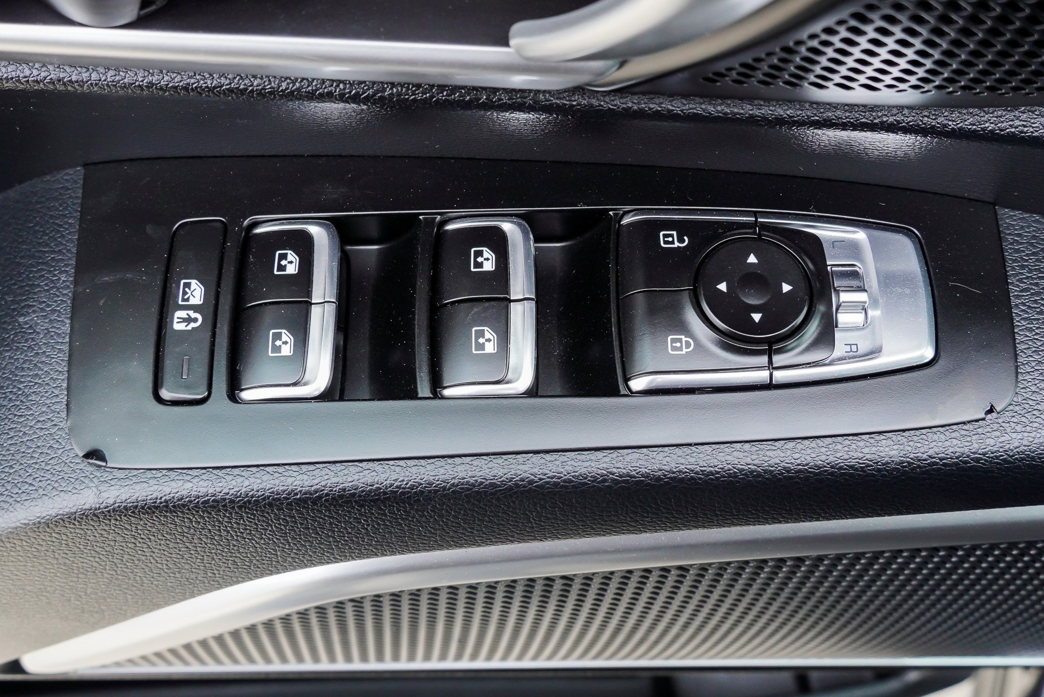 2025 Kia Telluride S - Photo 19