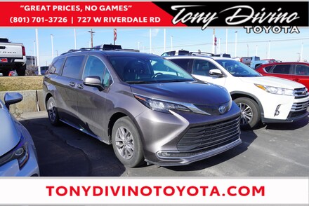 2024 Toyota Sienna XLE Van Passenger Van