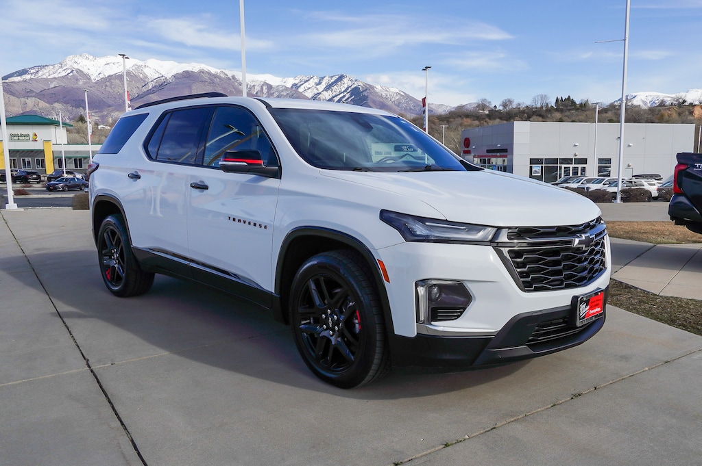 Used 2022 Chevrolet Traverse Premier SUV
