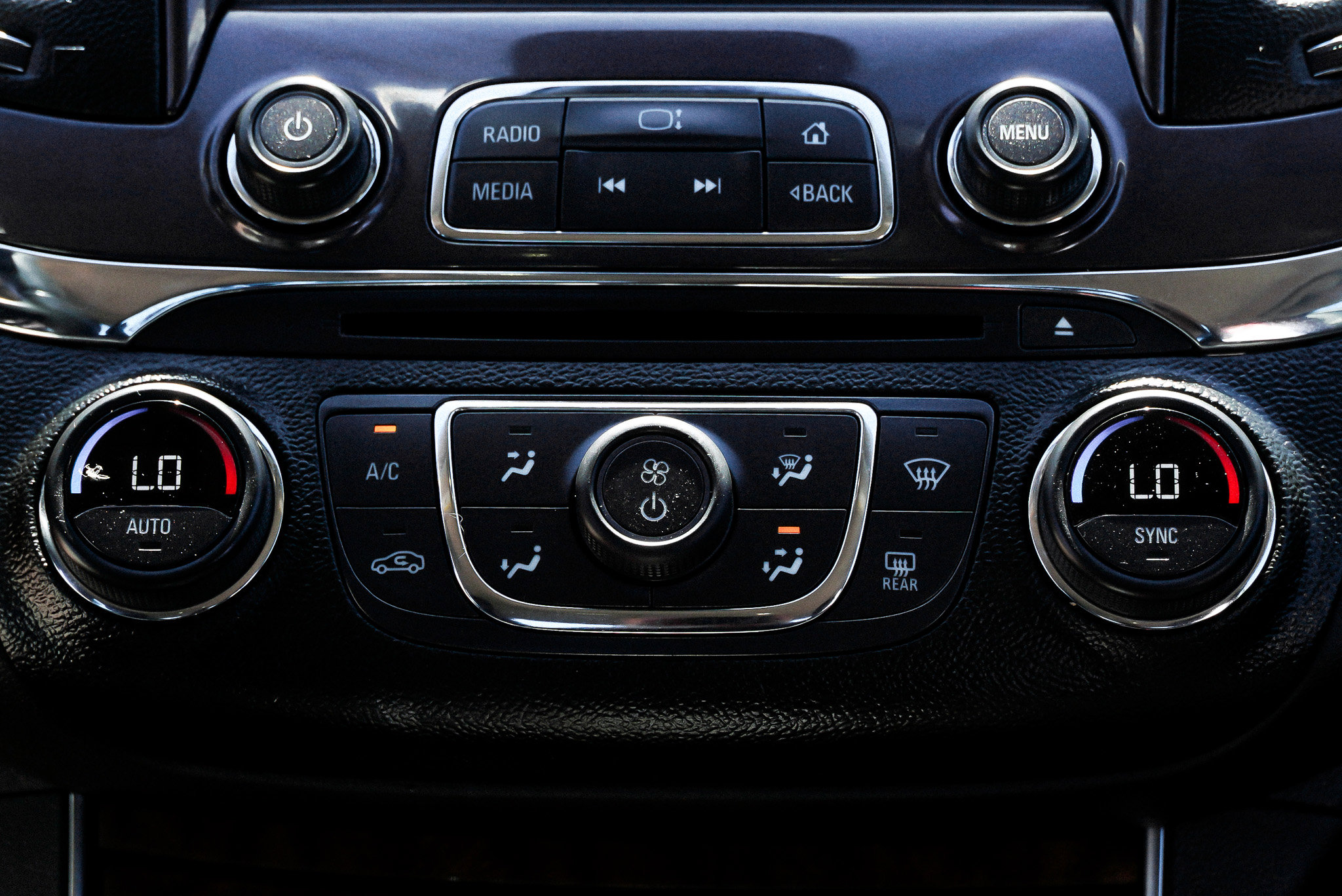 2014 Chevrolet Impala 1LT - Photo 35