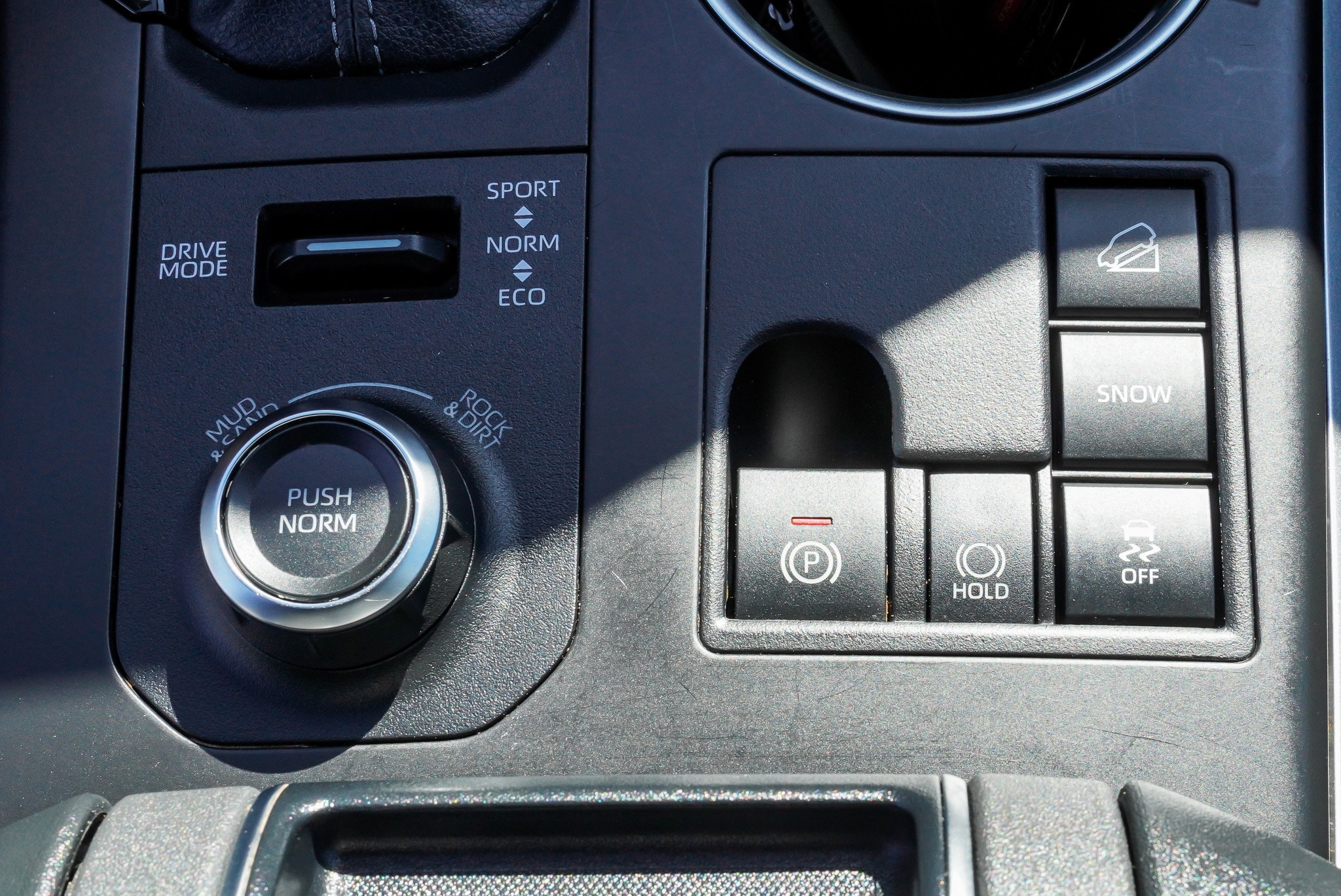 2025 Toyota Highlander XSE - Photo 41