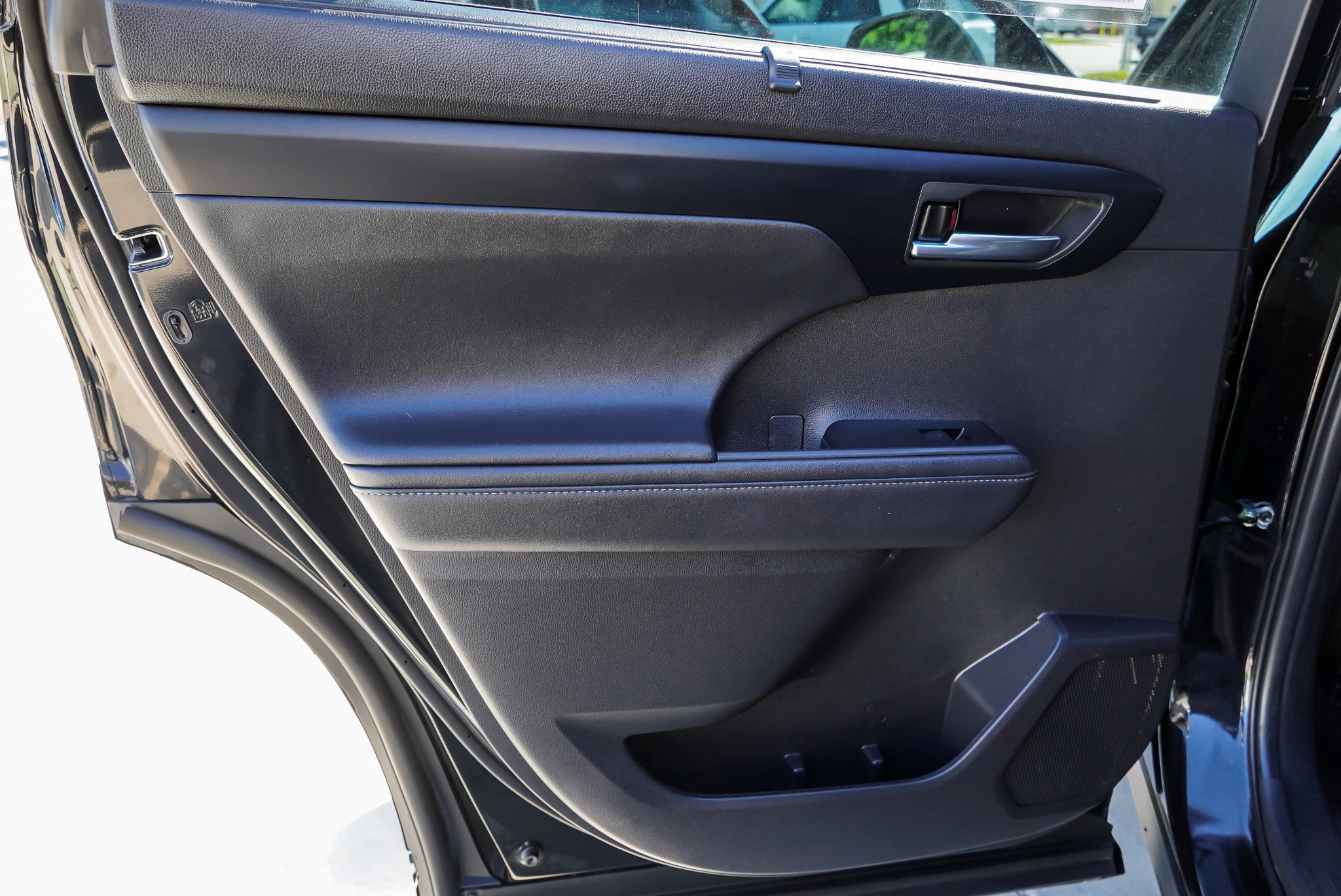 2025 Toyota Highlander XSE - Photo 24