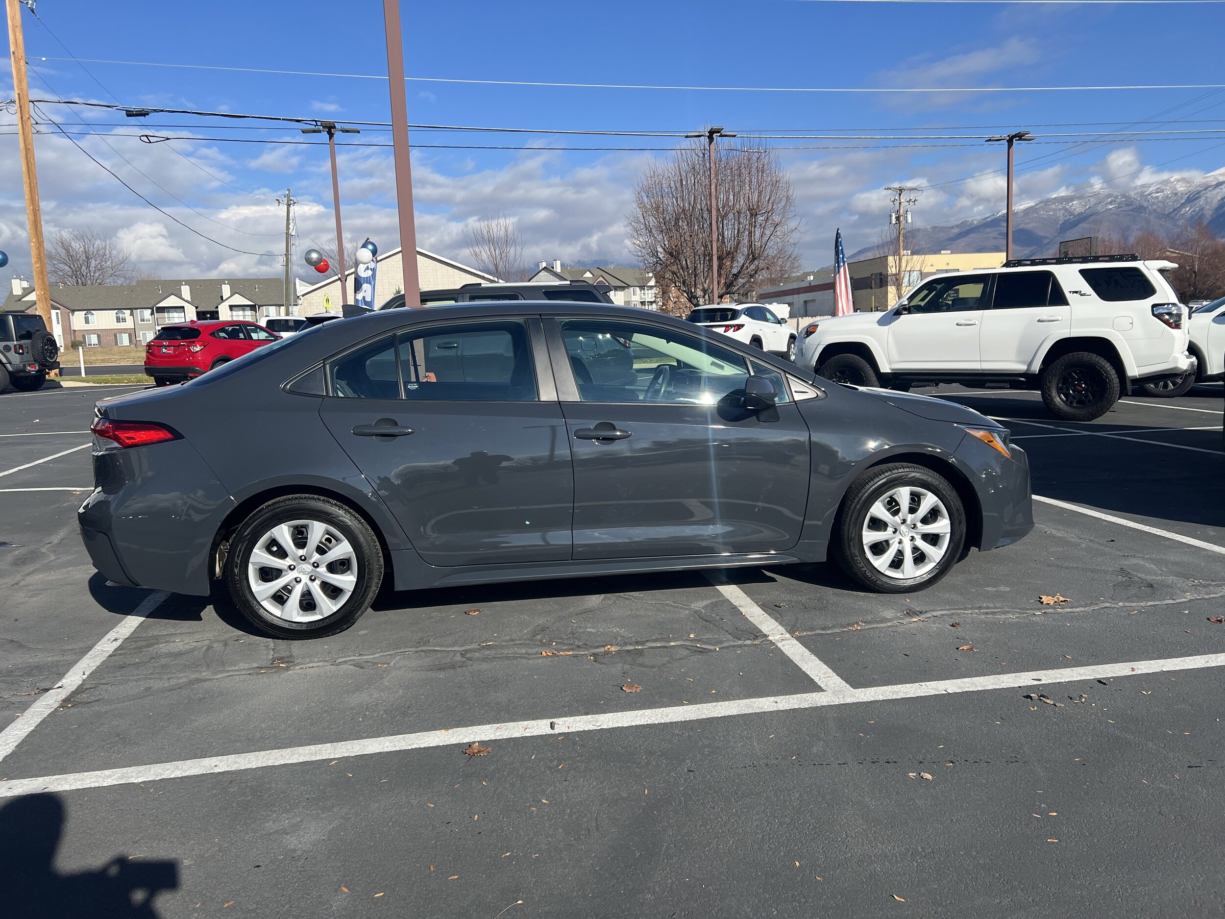 2024 Toyota Corolla LE photo 2