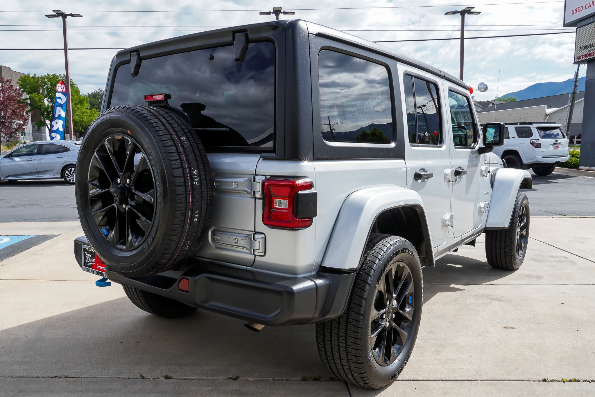 2023 Jeep Wrangler 4xe Sahara 4XE - Photo 8