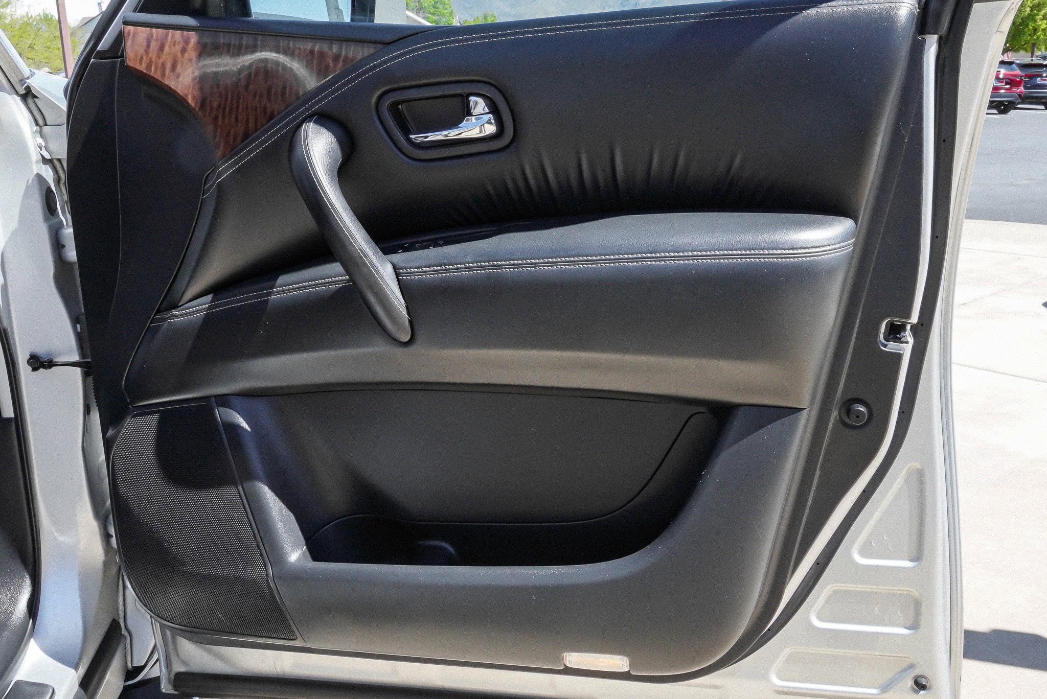 2019 Nissan Armada Platinum - Photo 28