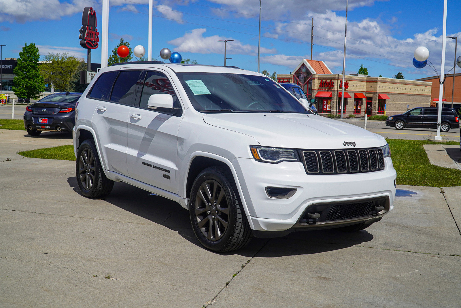 Used 2017 Jeep Grand Cherokee Limited with VIN 1C4RJFBG8HC641781 for sale in Riverdale, UT