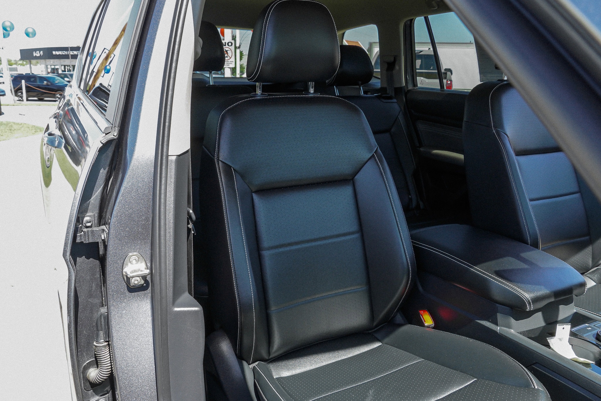 2022 Volkswagen Atlas SE w/Tech - Photo 29
