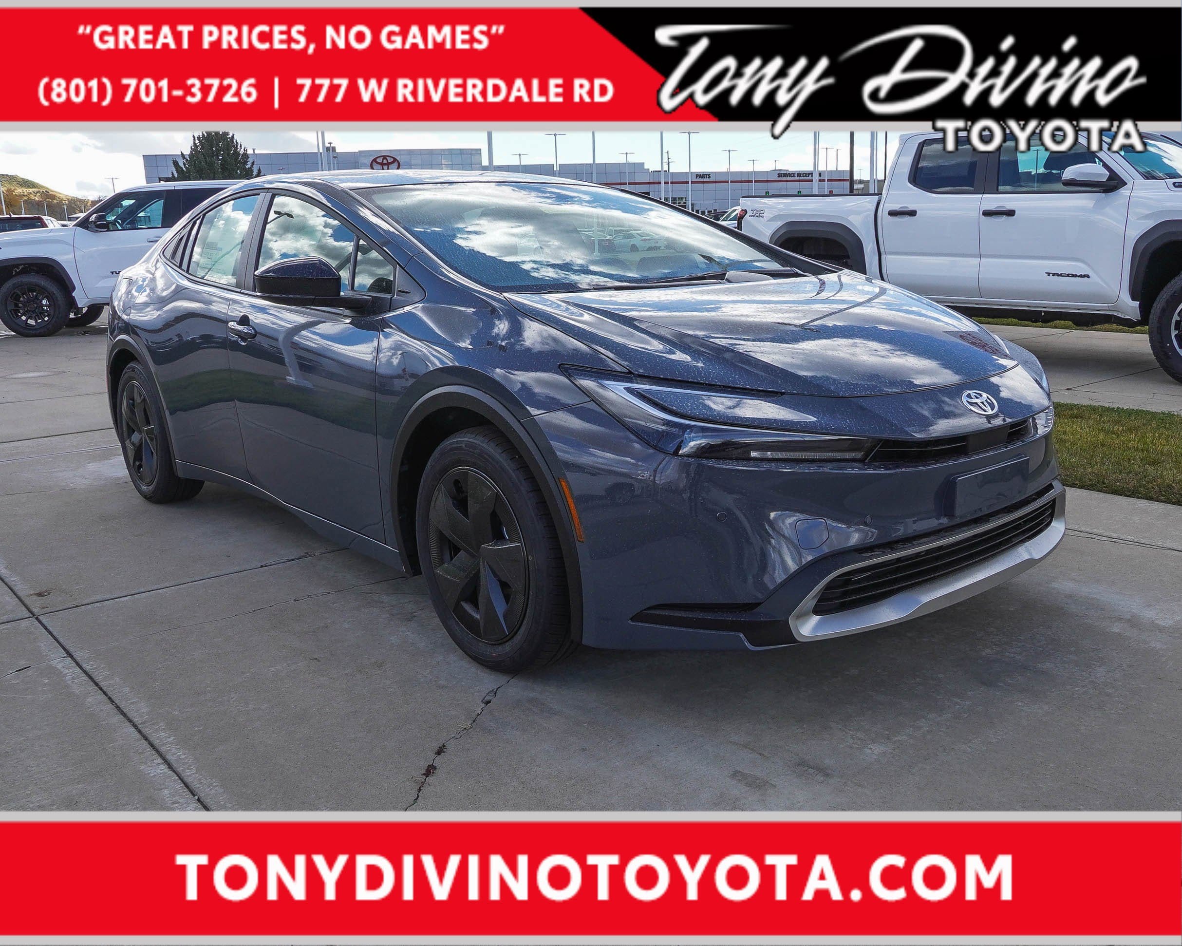 2026 Toyota Prius SE's photo