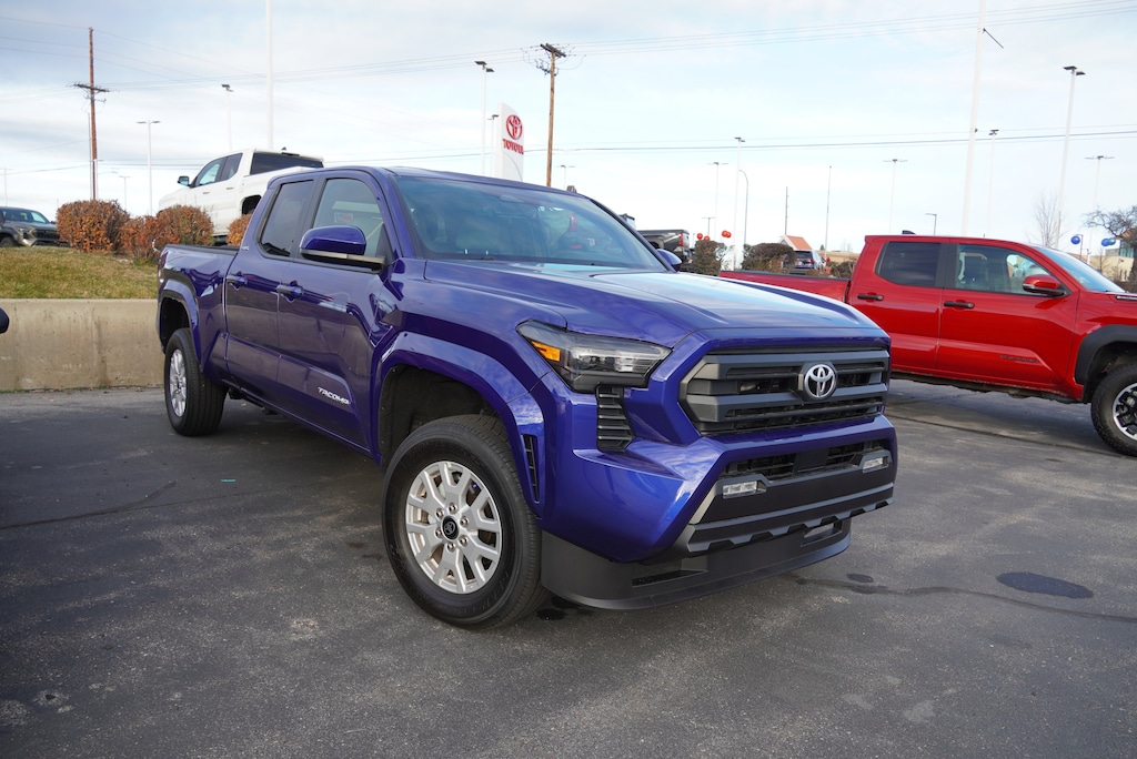 Used 2025 Toyota Tacoma SR5 Truck Double Cab