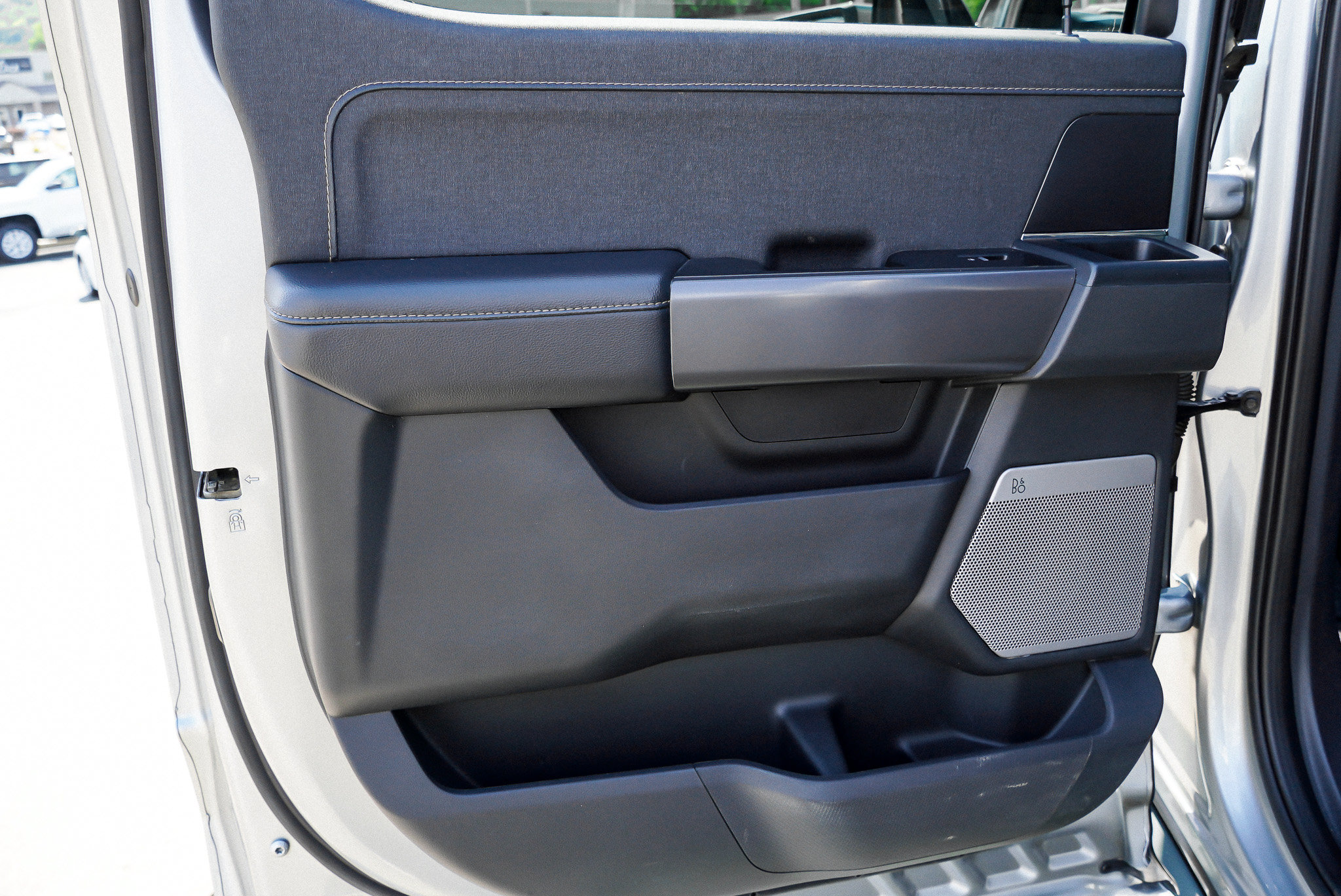 2025 Ford F-150 Lariat - Photo 25