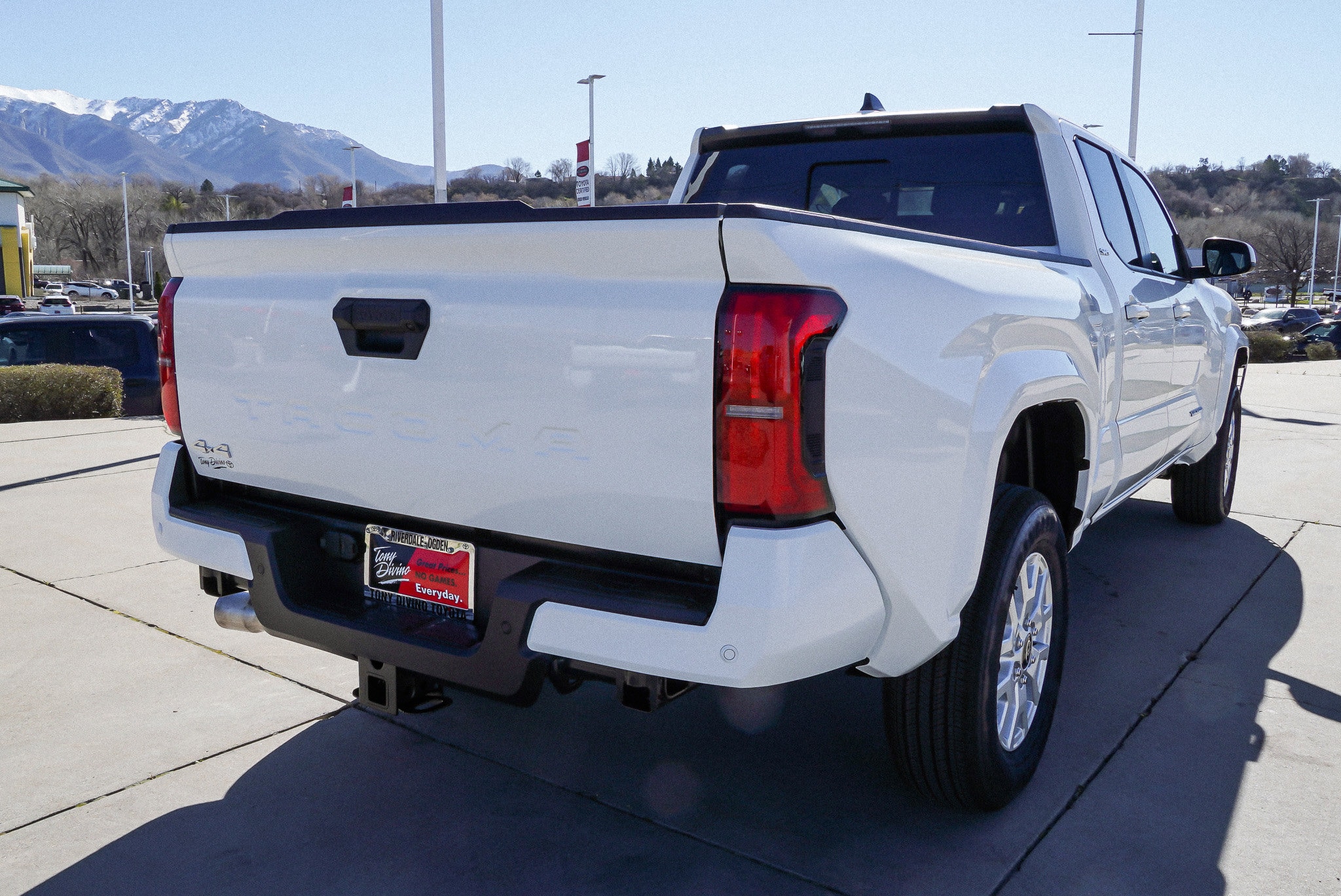 2026 Toyota Tacoma SR5 - Photo 8