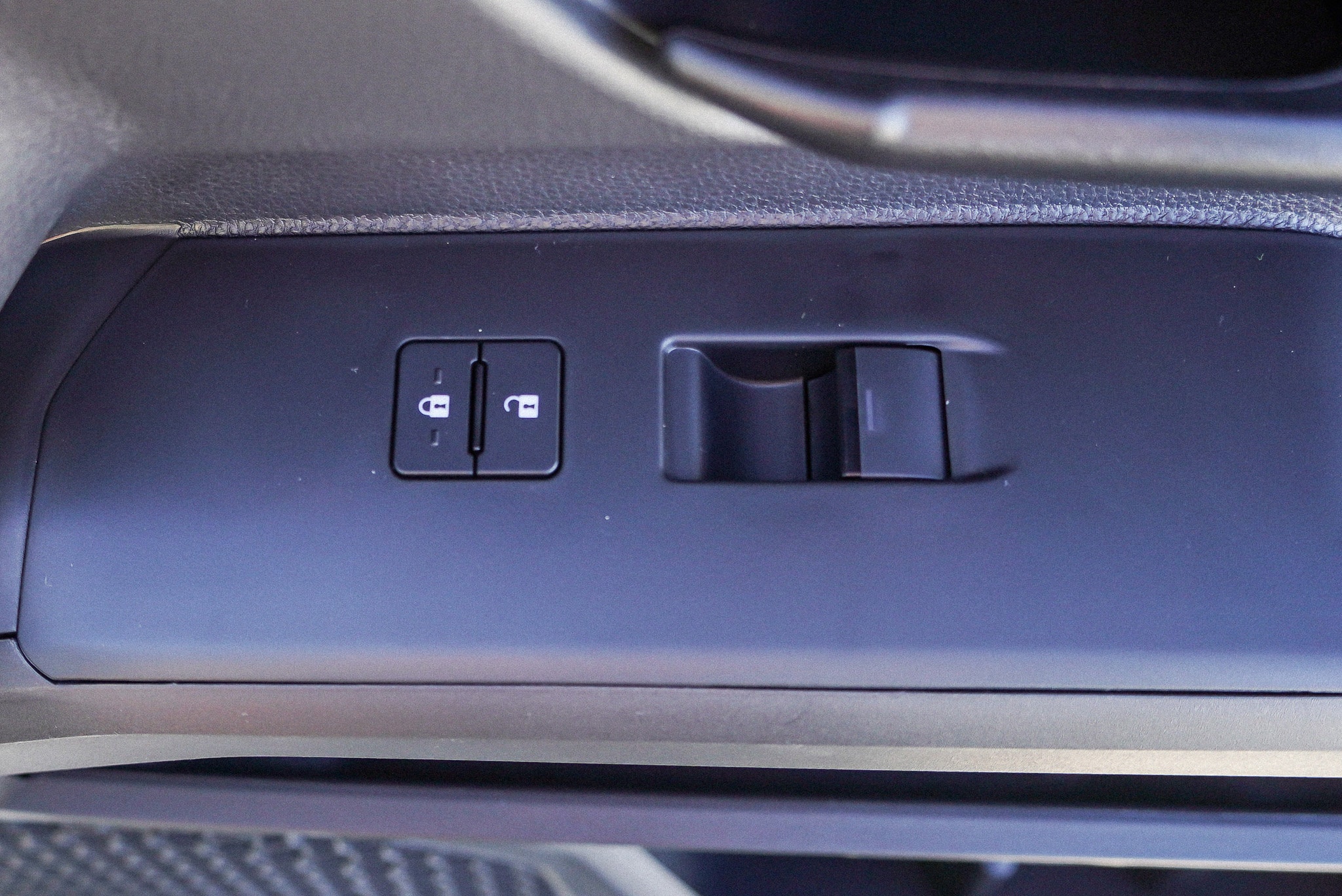 2026 Toyota Tacoma SR5 - Photo 26