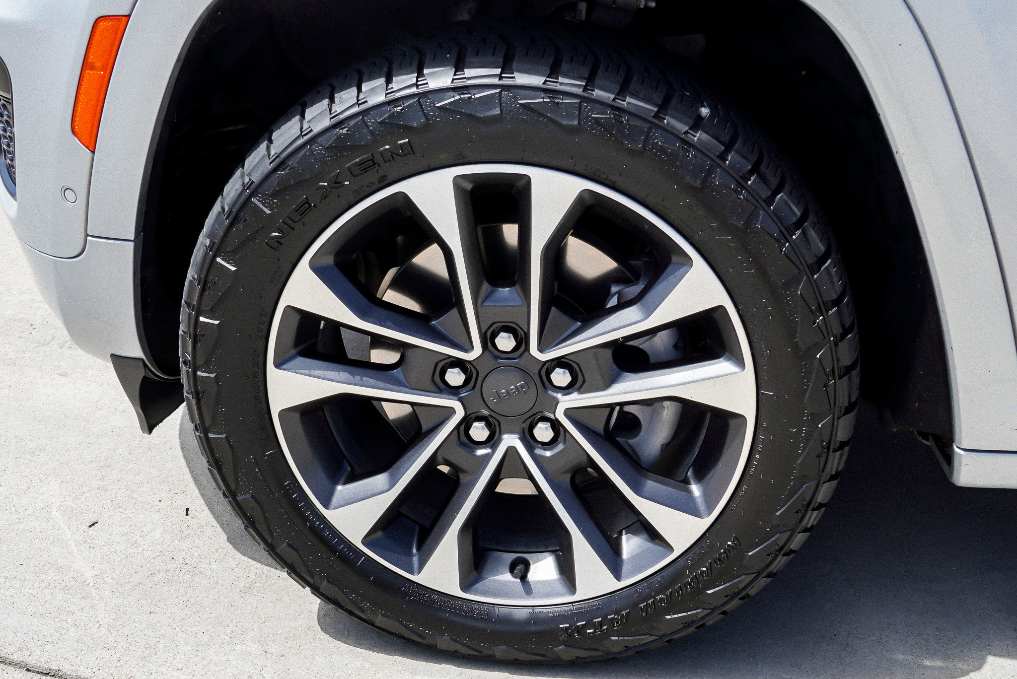 2021 Jeep Grand Cherokee L Overland - Photo 12