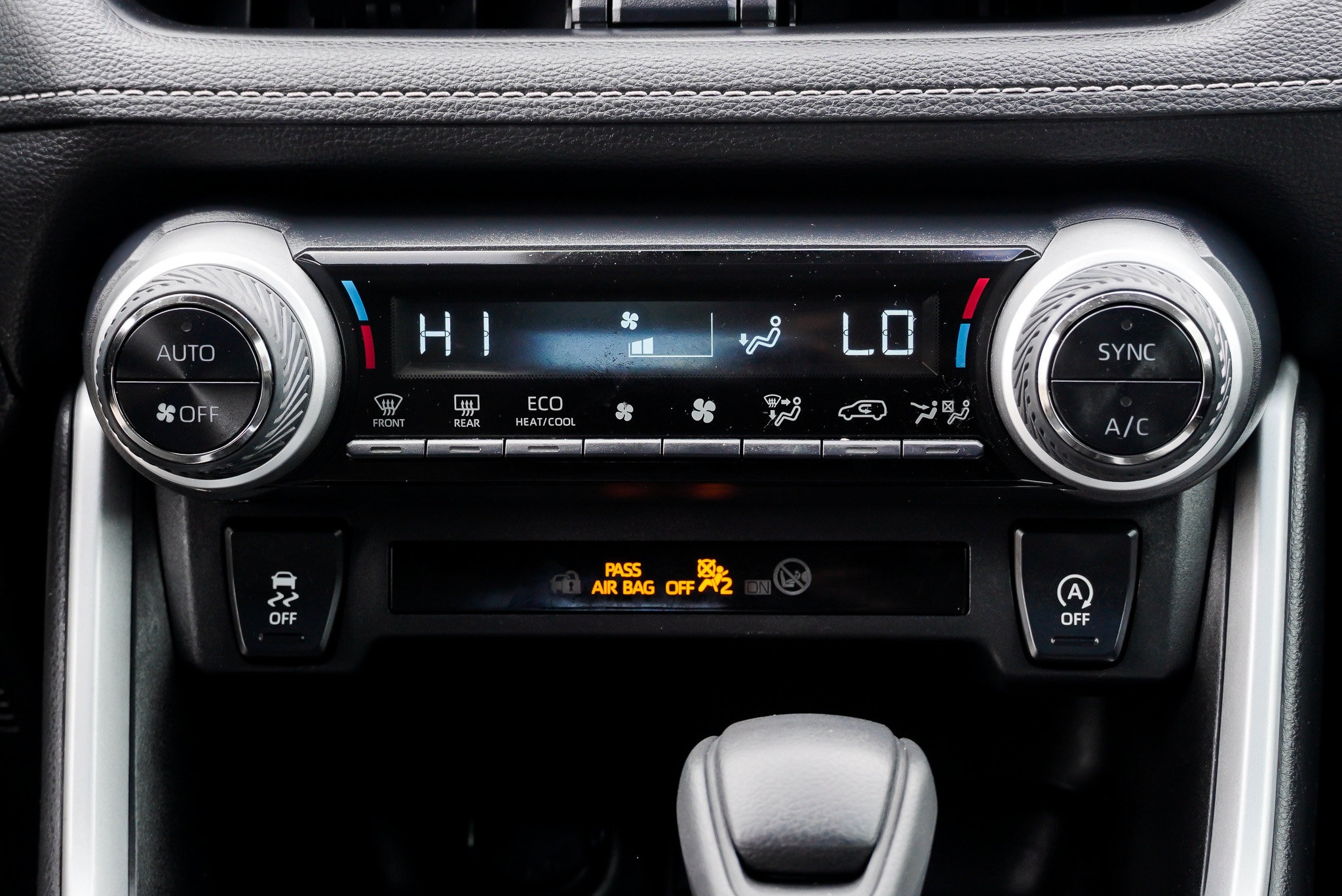 2023 Toyota RAV4 XLE - Photo 36