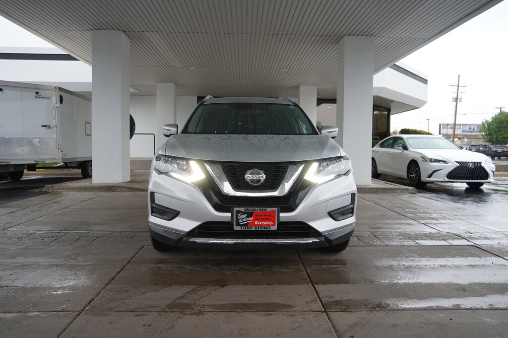 Used 2020 Nissan Rogue SV SUV