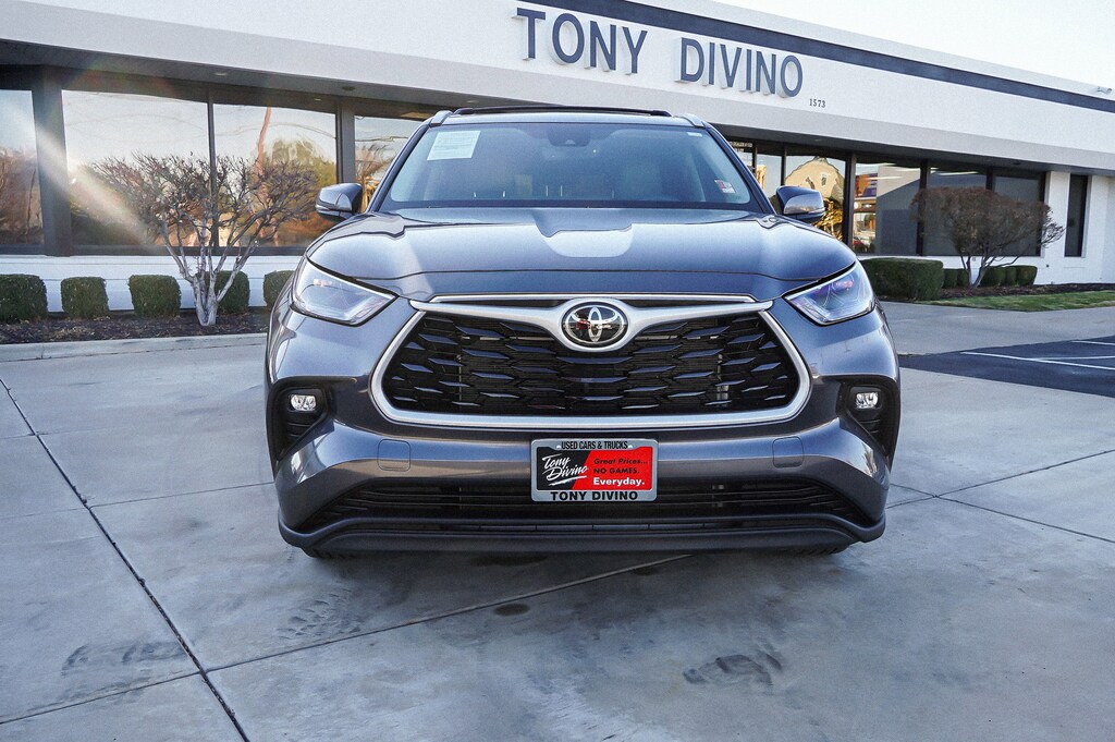 Used 2024 Toyota Highlander XLE SUV