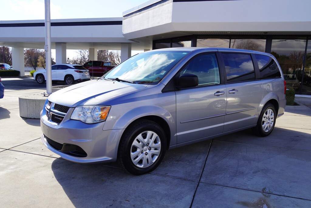 Used 2017 Dodge Grand Caravan SE Van