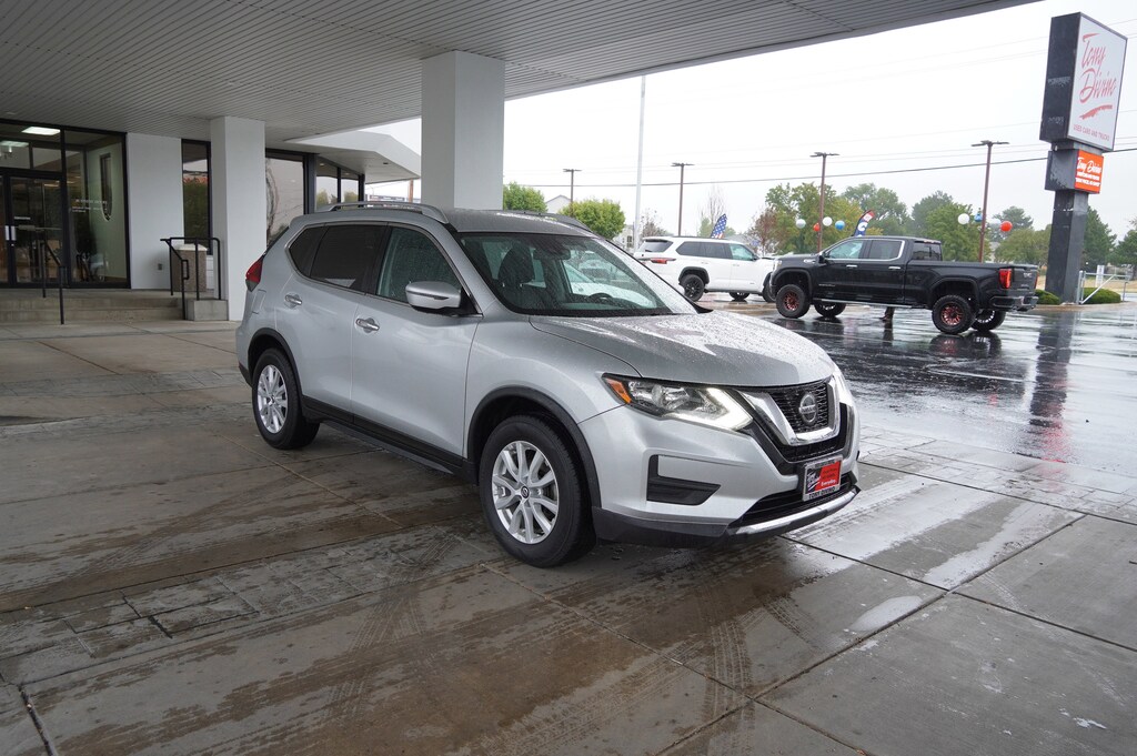 Used 2020 Nissan Rogue SV SUV