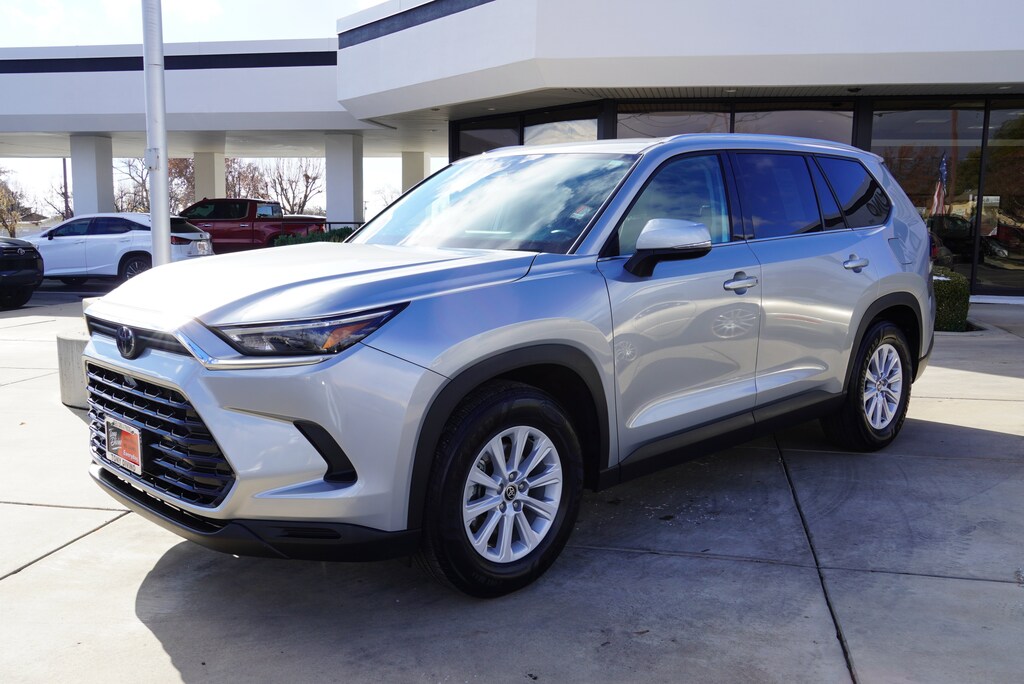 Used 2025 Toyota Grand Highlander XLE SUV