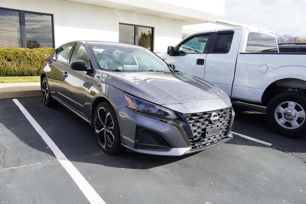 Used 2024 Nissan Altima 2.5 SR Sedan