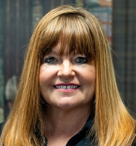 Staff member Amy Austin from ID_d7f7c98e1403