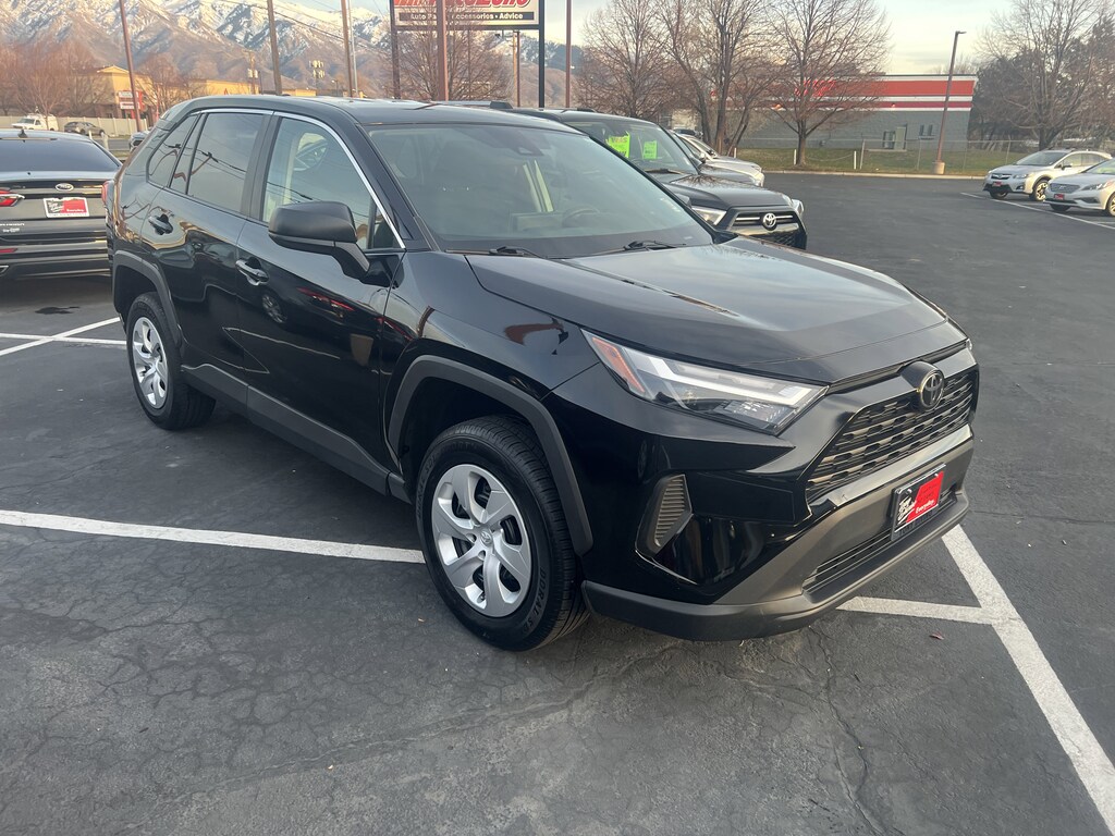 Used 2024 Toyota RAV4 LE SUV