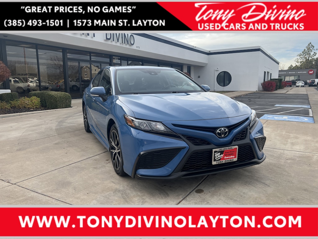 Used 2024 Toyota Camry SE Sedan