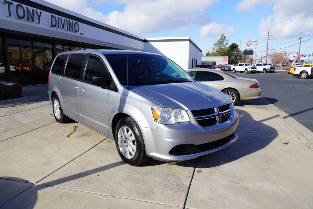Used 2017 Dodge Grand Caravan SE Van