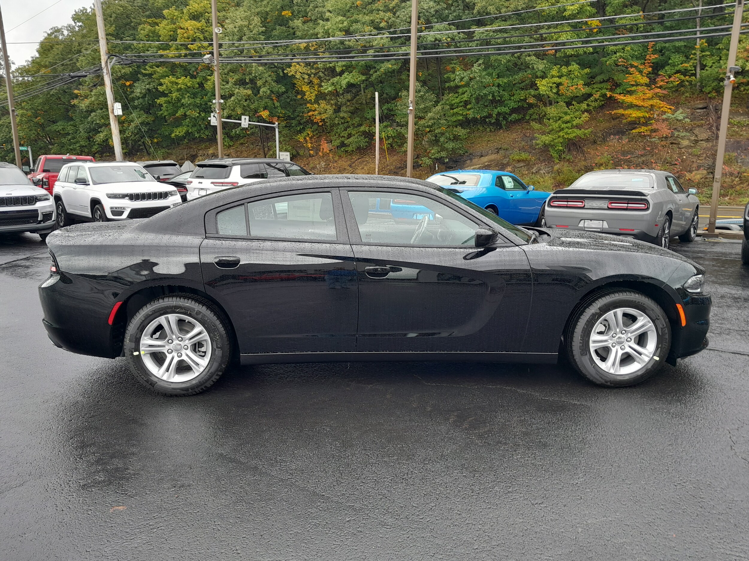 2023 Dodge Charger SXT photo 4