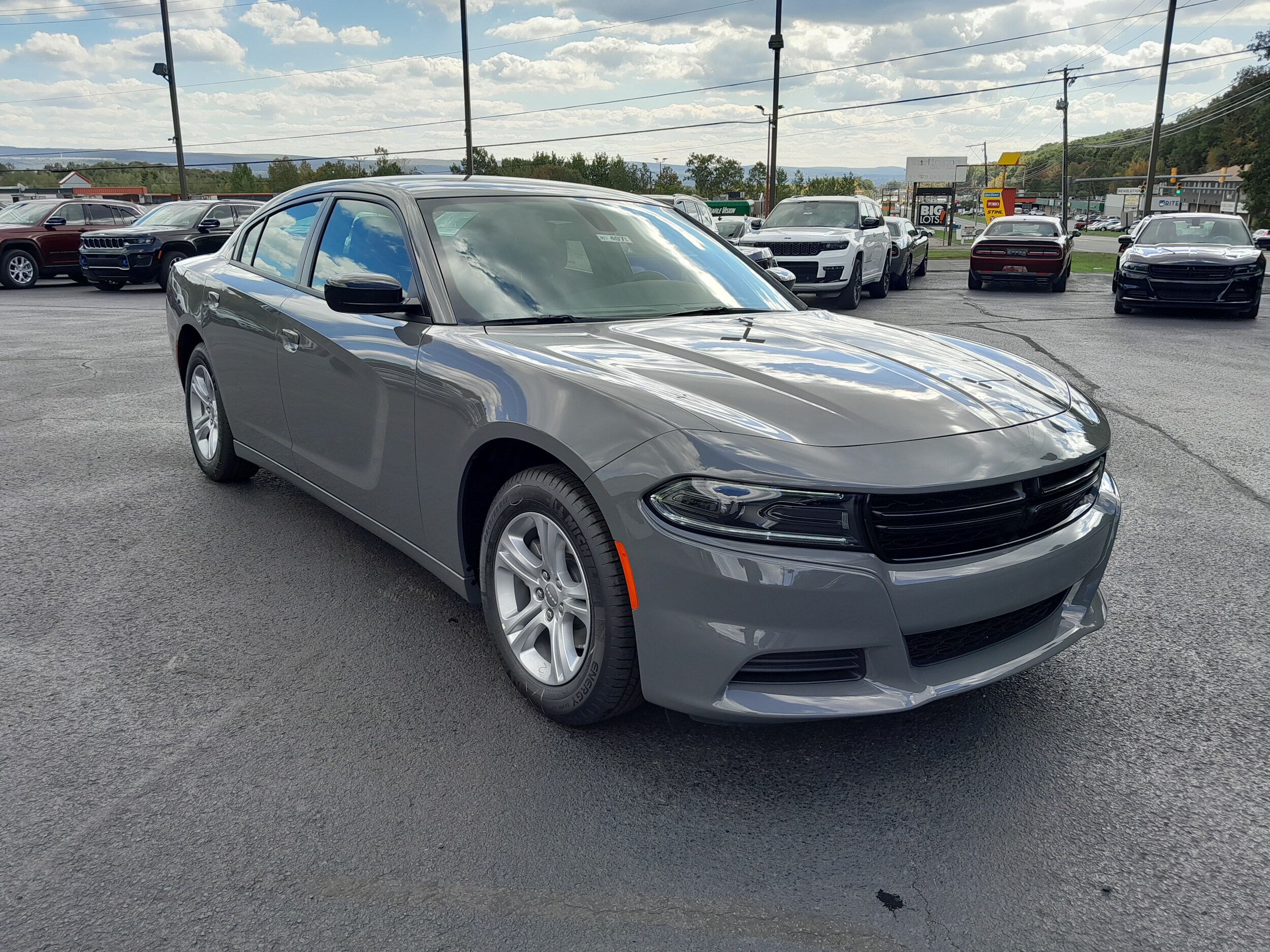 2023 Dodge Charger SXT photo 3
