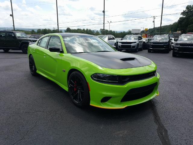 2023 Dodge Charger Scat Pack photo 2