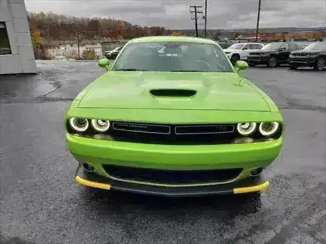 2023 Dodge Challenger R/T photo 2