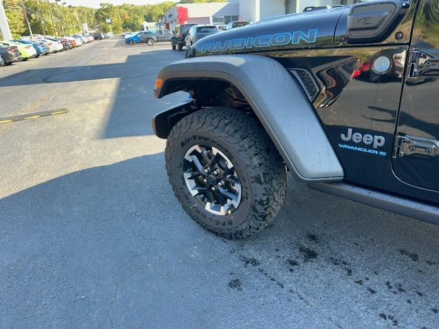 2024 Jeep Wrangler Rubicon photo 4