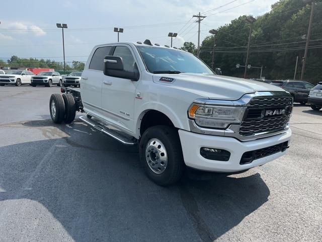 2023 Ram 3500 Limited photo 2