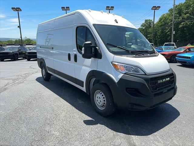 2024 Ram ProMaster 2500 photo 3