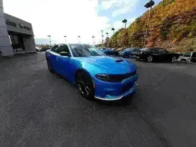 2023 Dodge Charger R/T photo 2