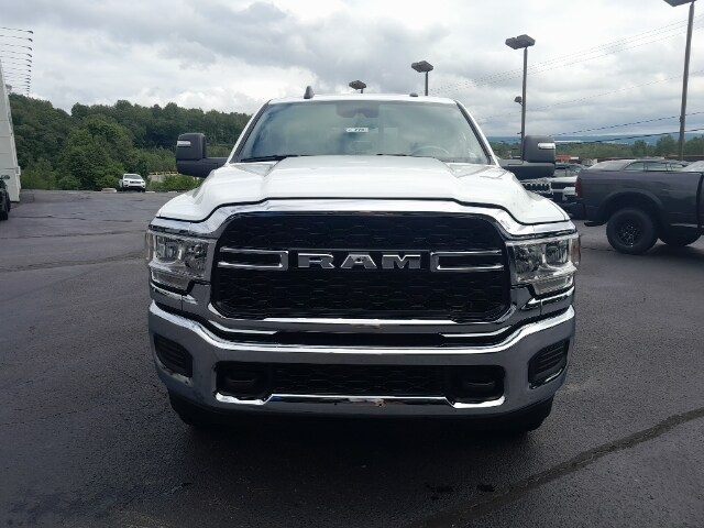 2023 Ram 2500 Tradesman photo 2