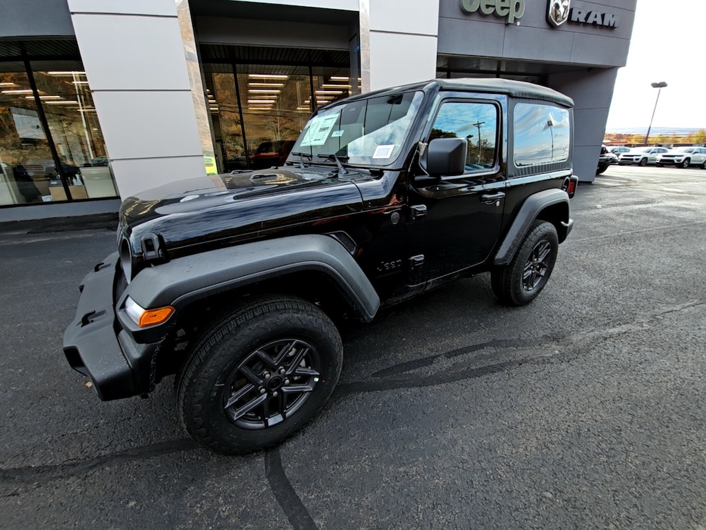 New 2026 Jeep Wrangler Sport Sport Utility