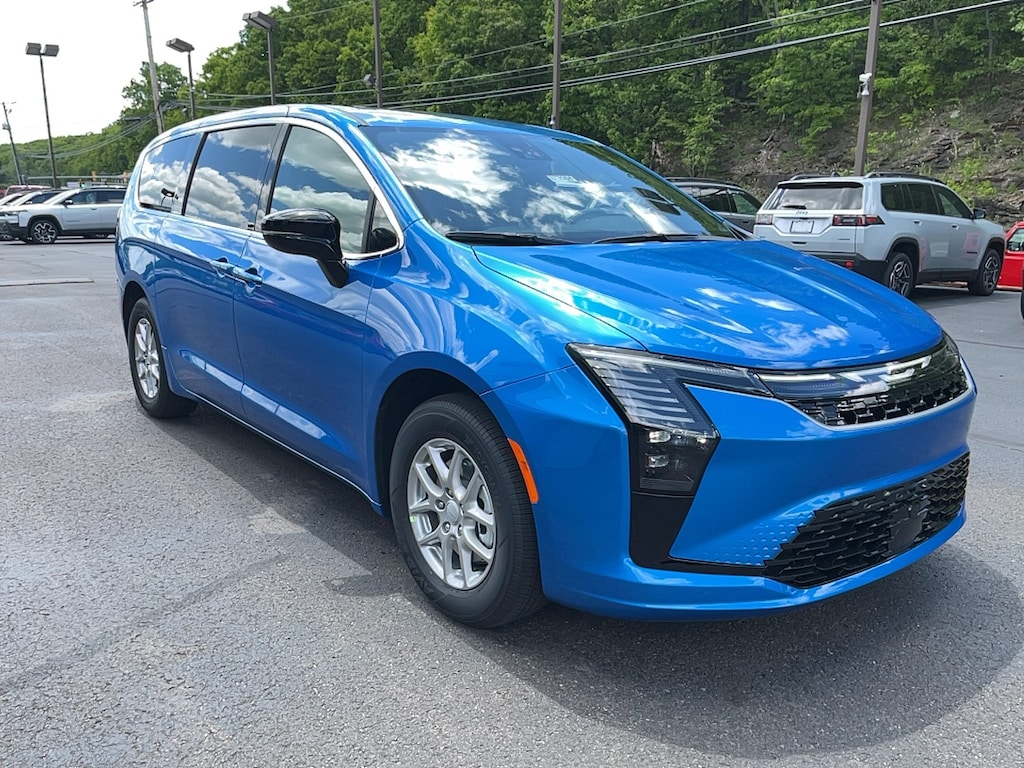 New 2027 Chrysler Pacifica Select Passenger Van
